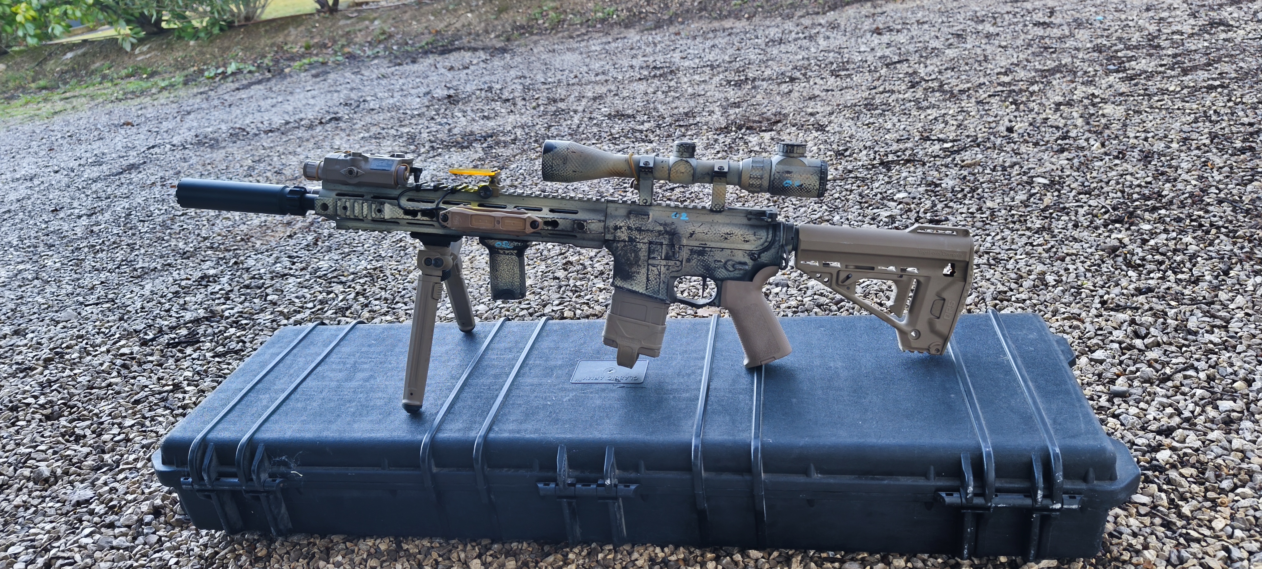 VR16 de marque VFC refaite avec gearbox CYMA Platinum, mosfet Gate Aster BT, joint Maple Leaf et canon ATM 363mm